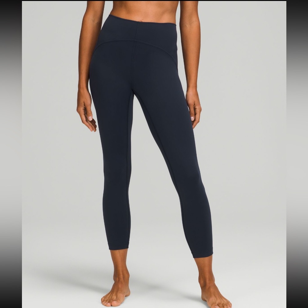 Lululemon InStill High Rise Legging 25” in Navy Blue